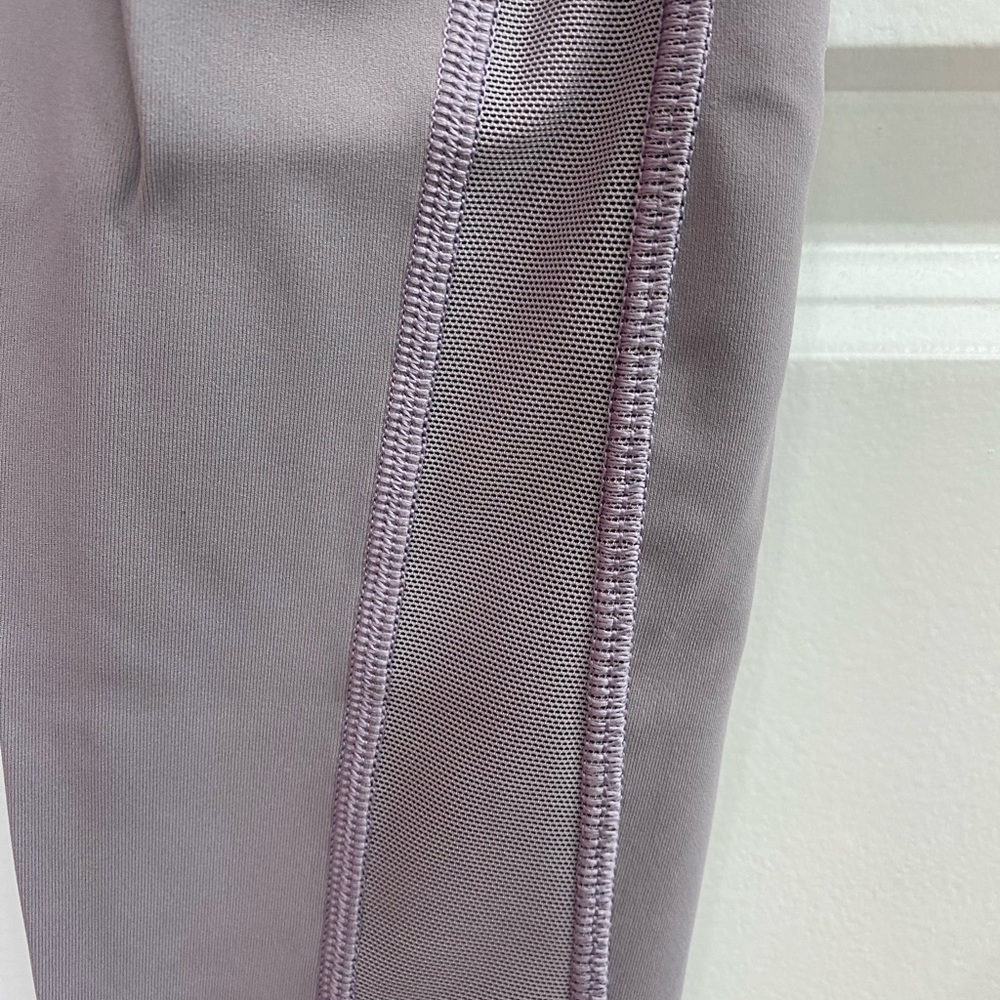 Lululemon Wunder Train High Rise 25” - Picture 3 of 4